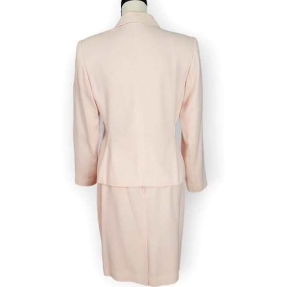 Le Suit Petite Pink Checkered 2 Piece Skirt & 4 Button Front Blazer Suit Size 6P - Picture 3 of 10